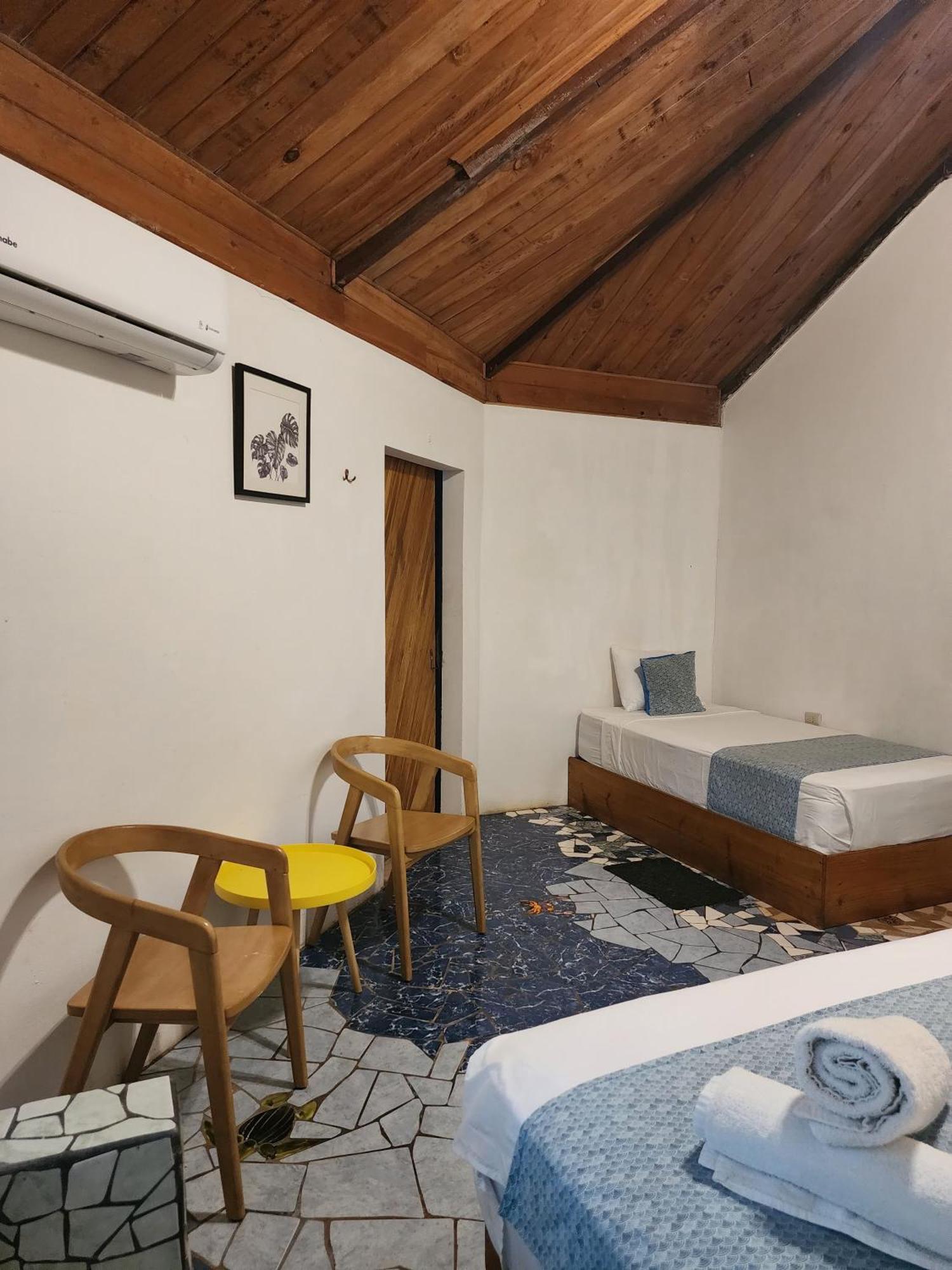 Casa Thirema Tortuguero Hotel Bagian luar foto