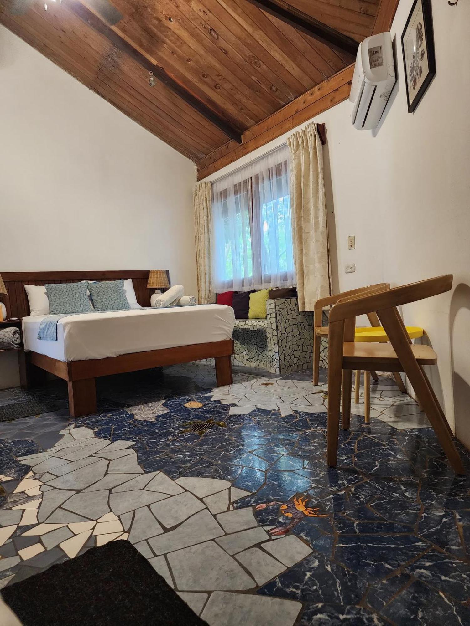 Casa Thirema Tortuguero Hotel Bagian luar foto